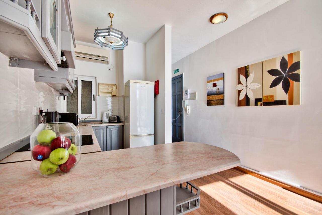 Bastions Seaview Apartments And Duplex Penthouse In Sliema By Shortletsmalta Eksteriør bilde