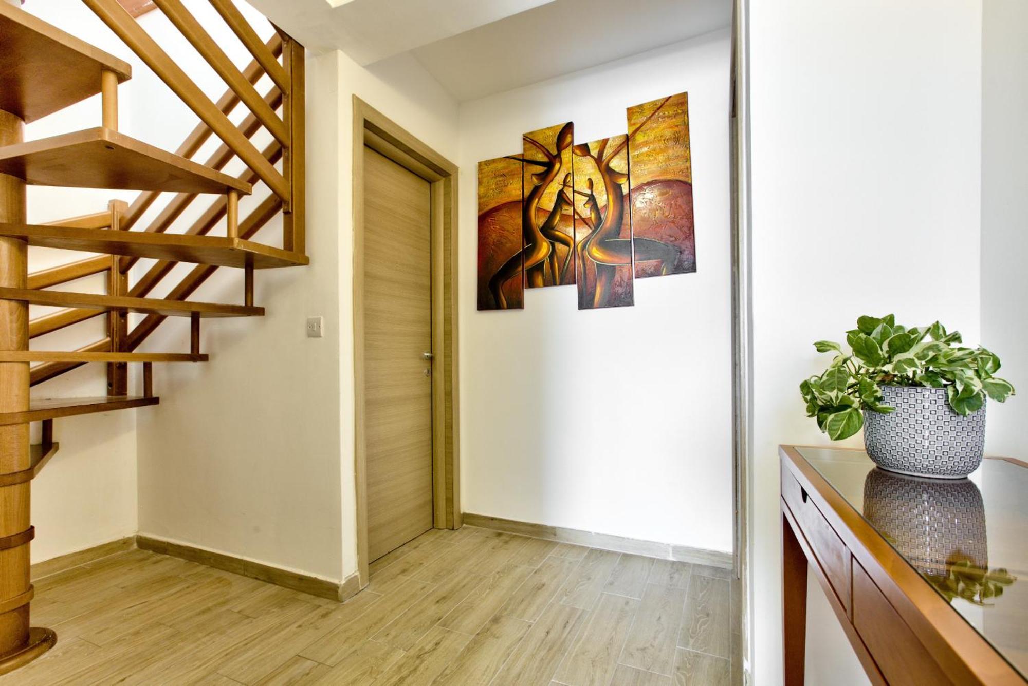 Bastions Seaview Apartments And Duplex Penthouse In Sliema By Shortletsmalta Eksteriør bilde