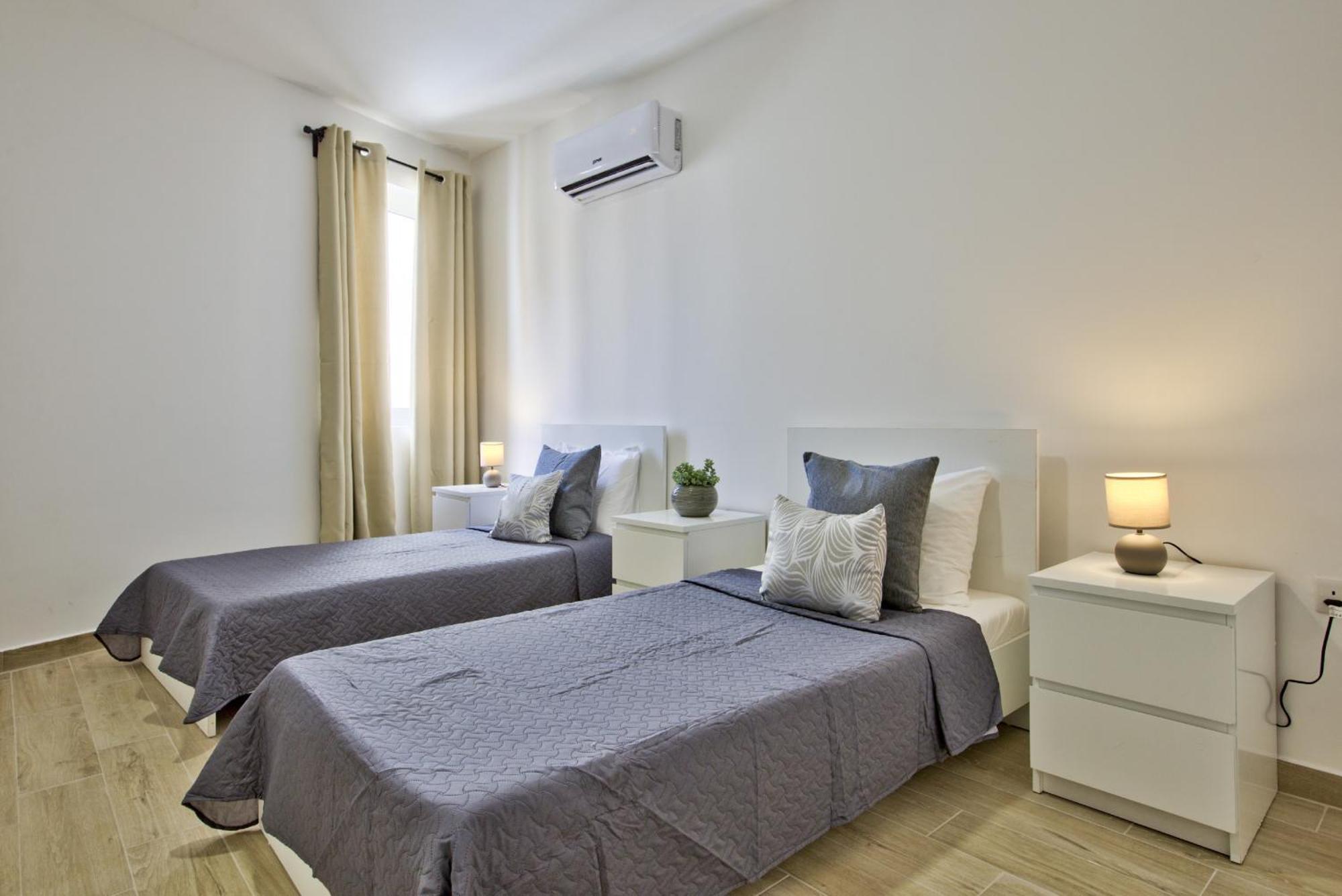 Bastions Seaview Apartments And Duplex Penthouse In Sliema By Shortletsmalta Eksteriør bilde